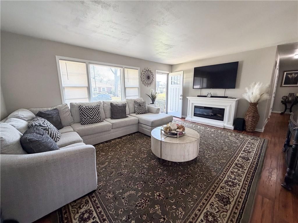4980 NE Chouteau Drive — photo 10