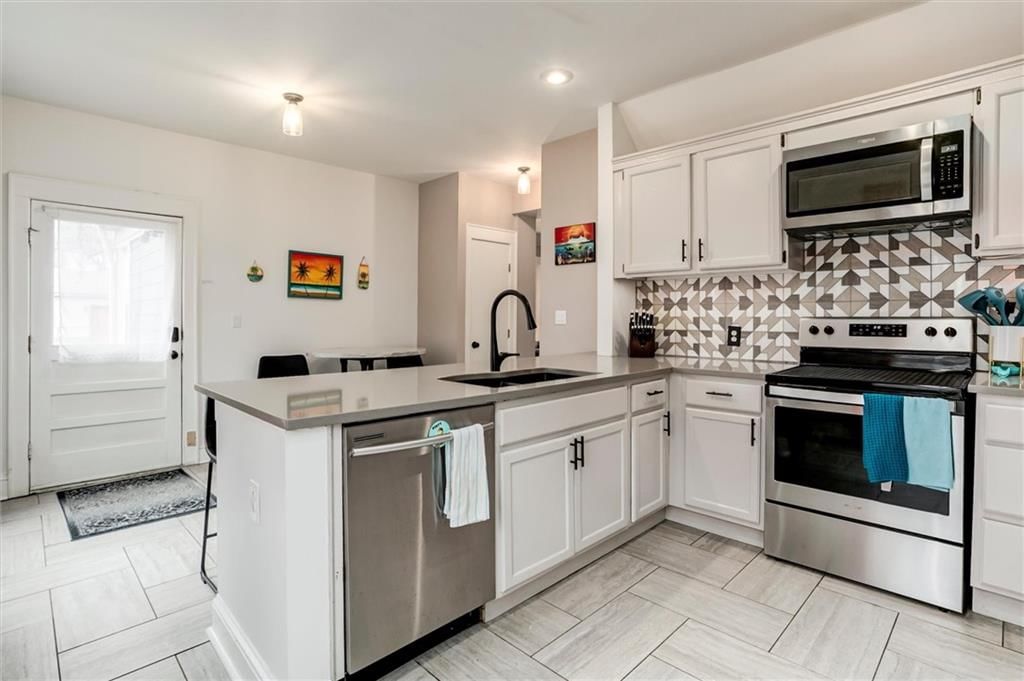 2918 Harrison Street — photo 11