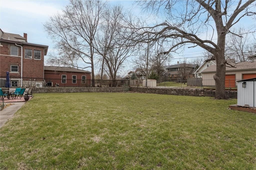2918 Harrison Street — photo 30