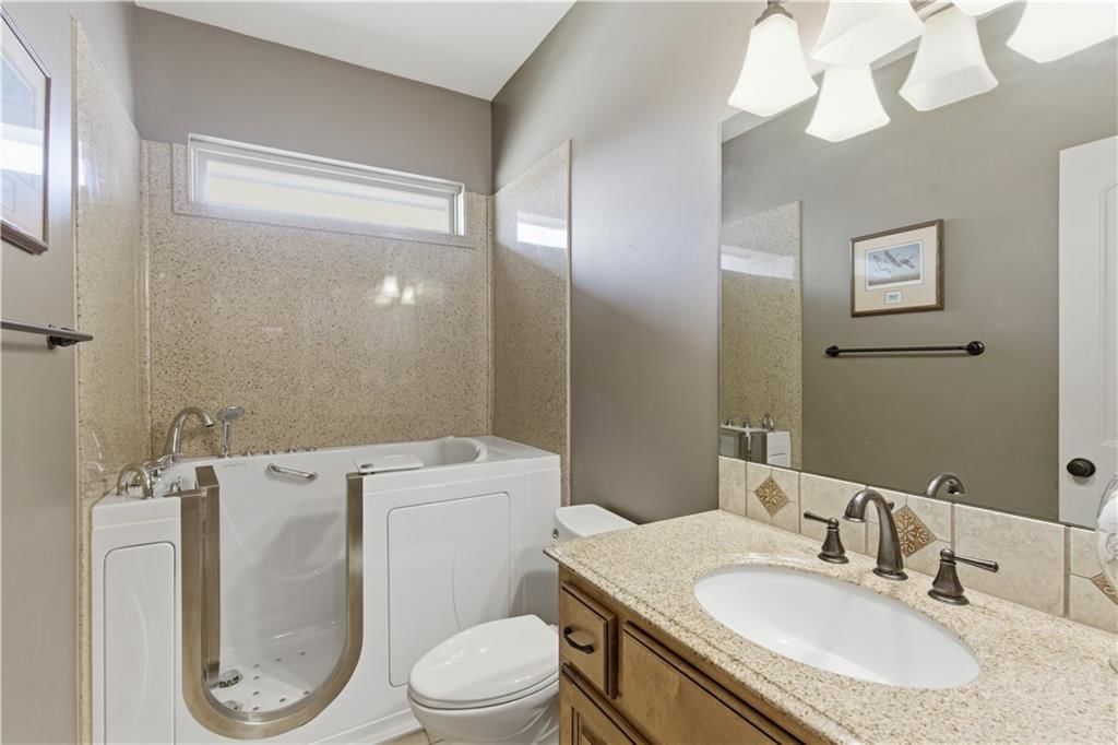 9425 N Spruce Court — photo 17