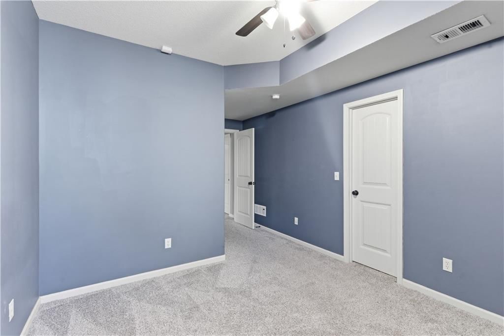 9425 N Spruce Court — photo 20