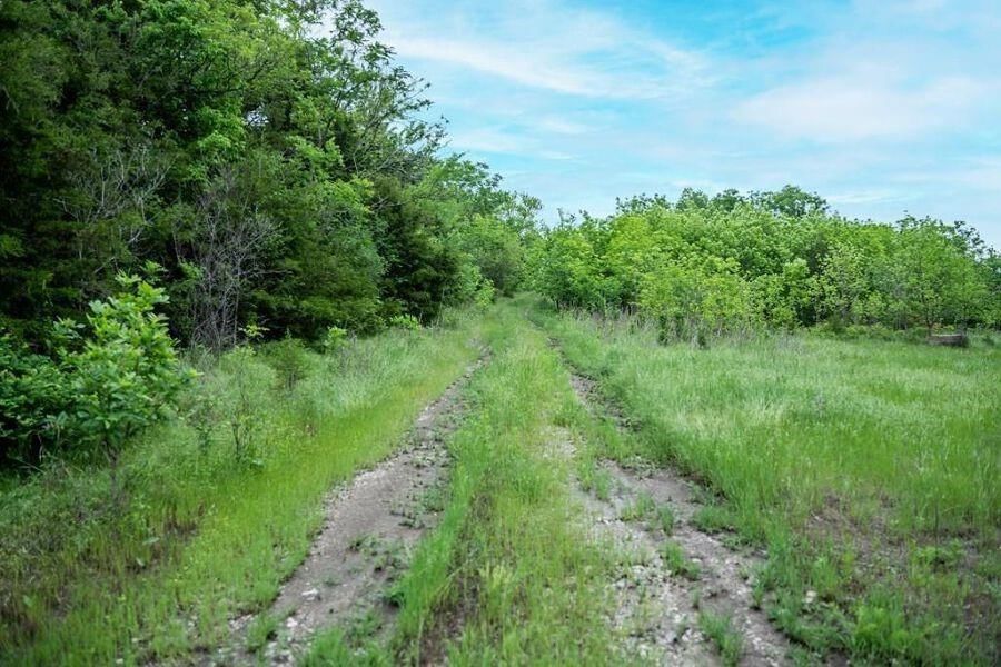 2000 Road Road — photo 2