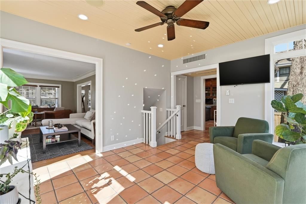 5825 McGee Street — photo 11