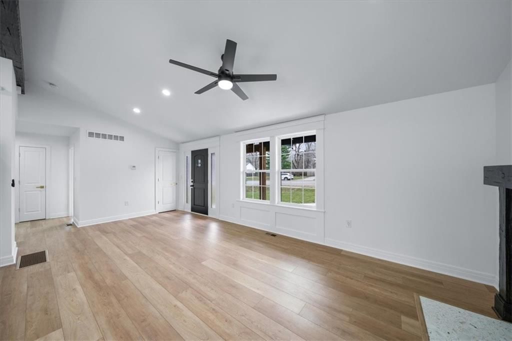 8620 W 75th Street — photo 7