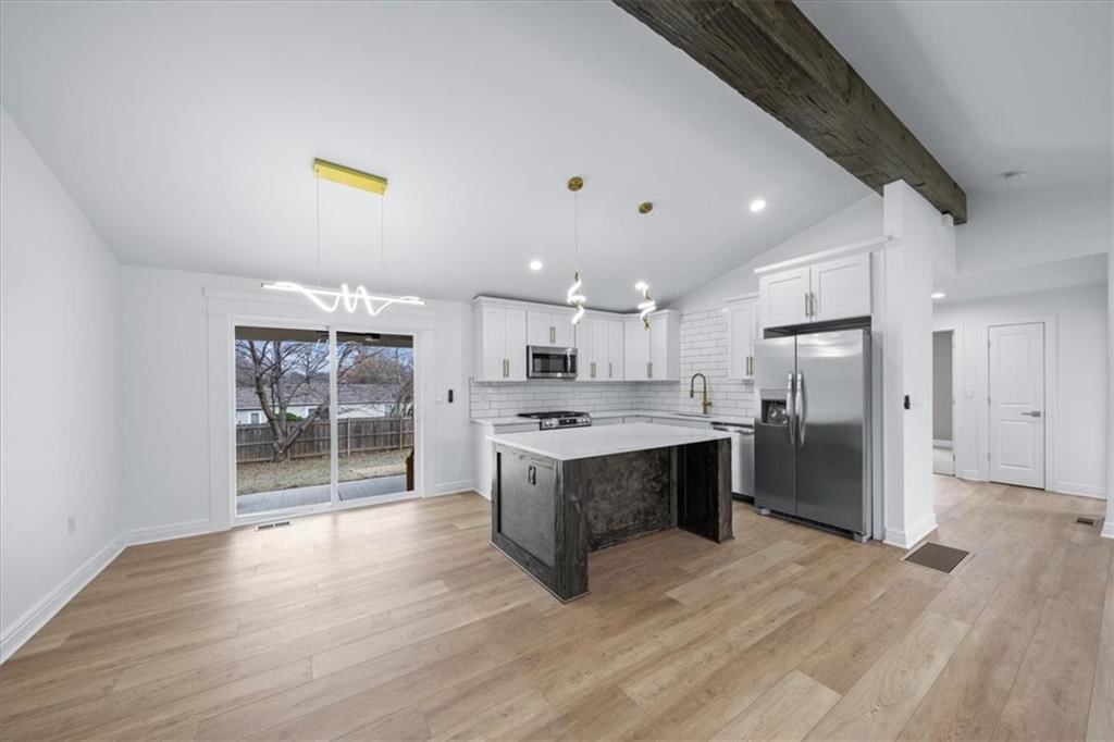 8620 W 75th Street — photo 9