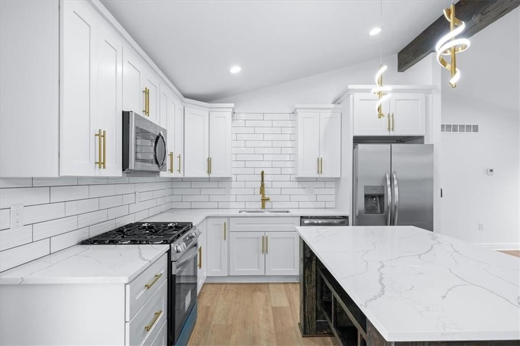 8620 W 75th Street — photo 12