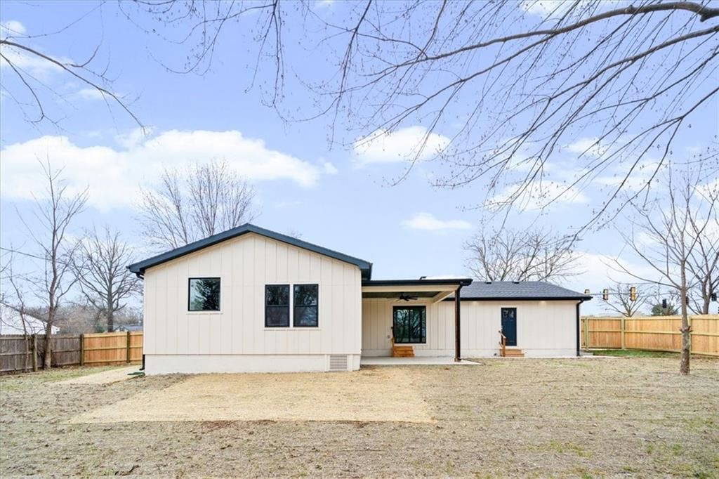 8620 W 75th Street — photo 25