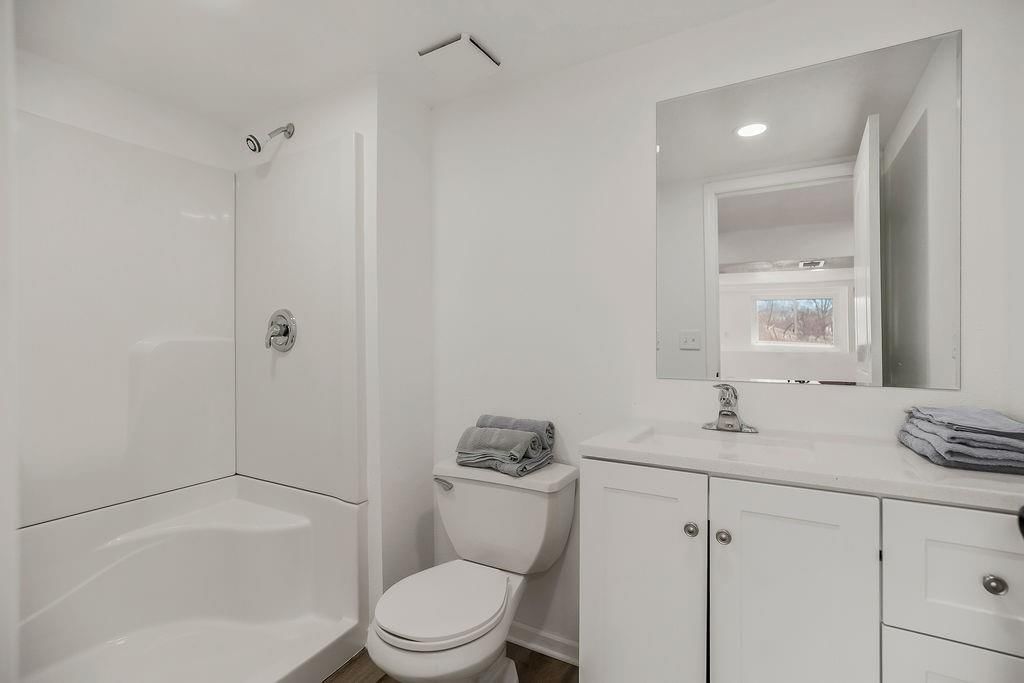 709 W Clay Street — photo 16