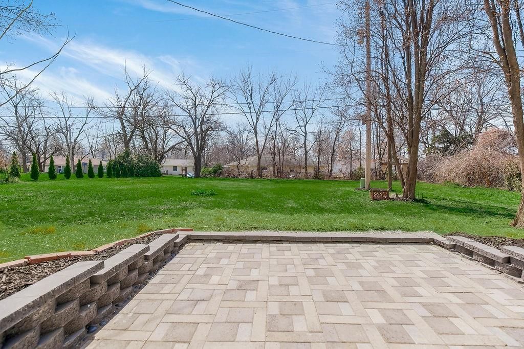 709 W Clay Street — photo 18
