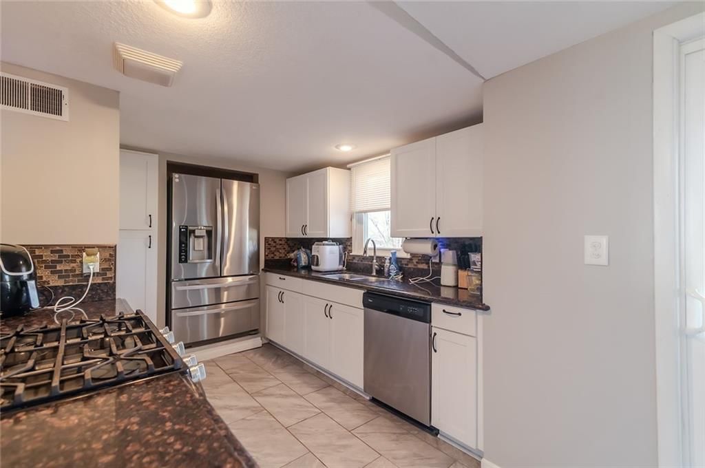 2208 Millwood Drive — photo 25