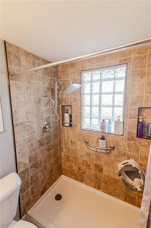 2208 Millwood Drive — photo 35