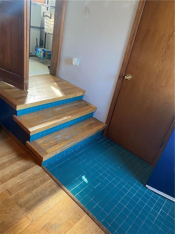 103 N WALNUT Street — photo 8