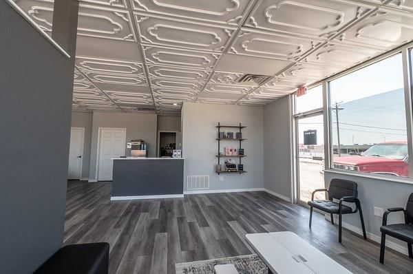 1415 W 8th Street — photo 10