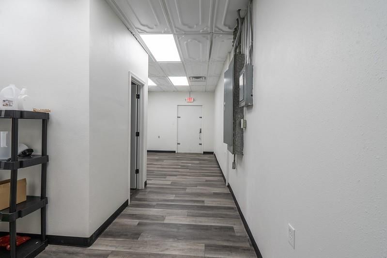 1415 W 8th Street — photo 17