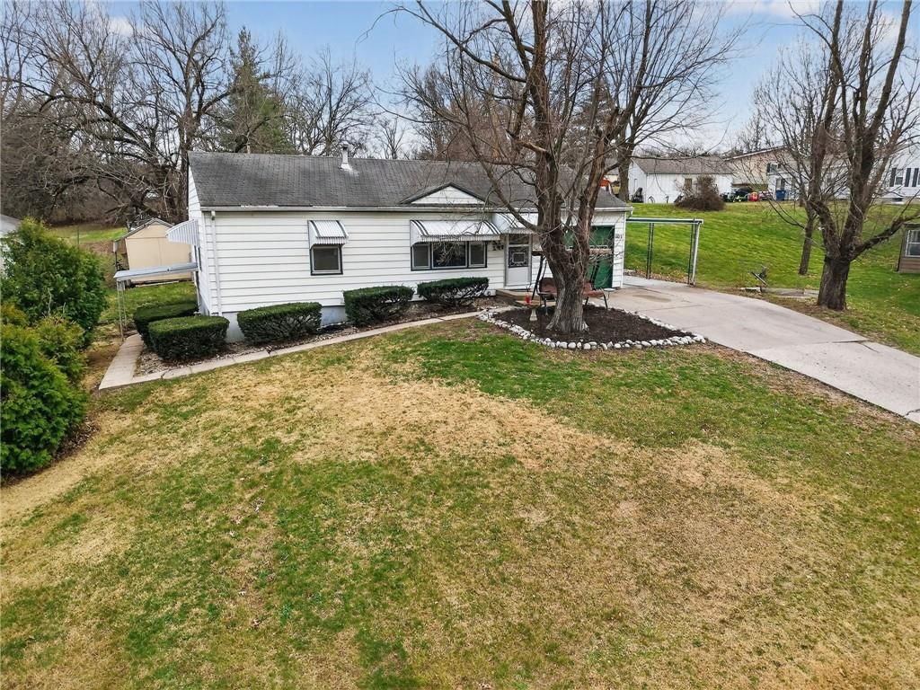 403 E PARK Avenue — photo 2
