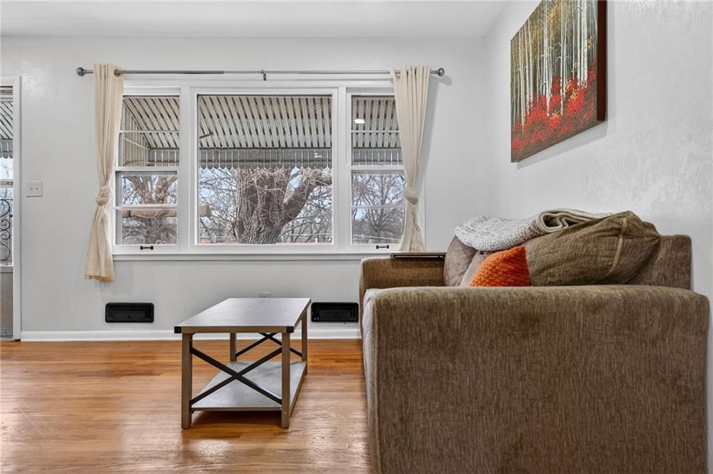 403 E PARK Avenue — photo 11