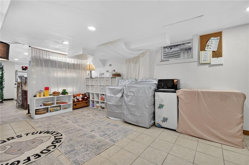 403 E PARK Avenue — photo 24