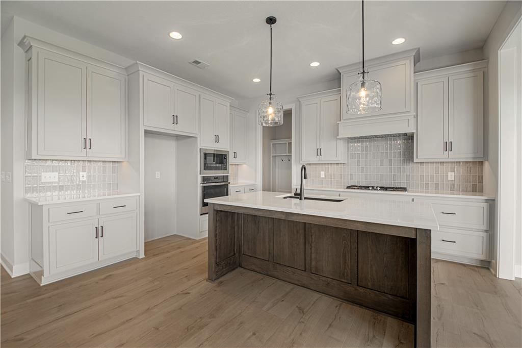 1813 SW Arbormist Drive — photo 14