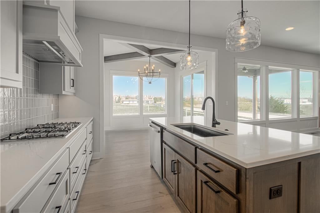 1813 SW Arbormist Drive, Lee's Summit, MO: listing photo 3