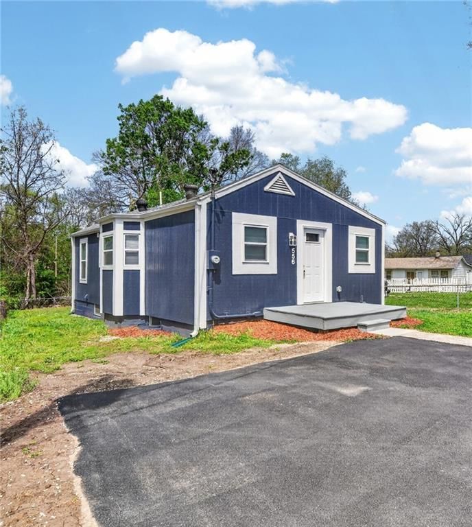 556 S Carlisle Drive — photo 4