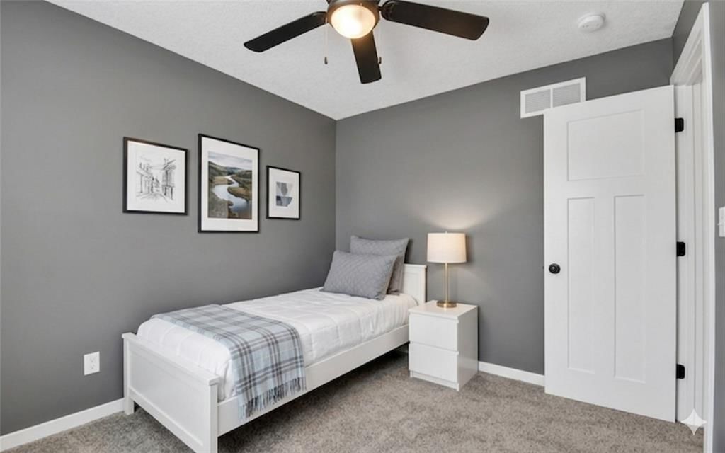 556 S Carlisle Drive — photo 18