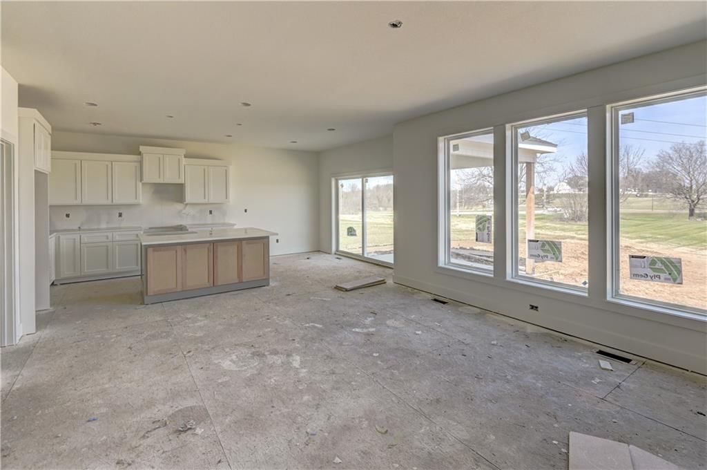 6410 NW 98th Street — photo 25