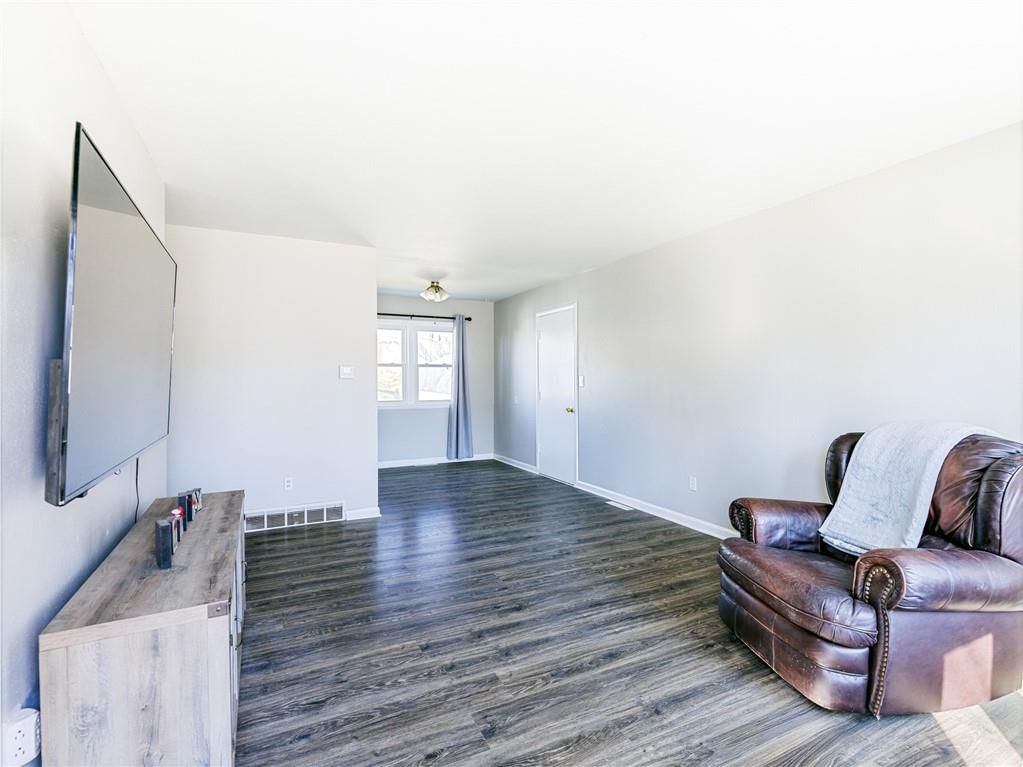 3500 N McCoy Street — photo 4