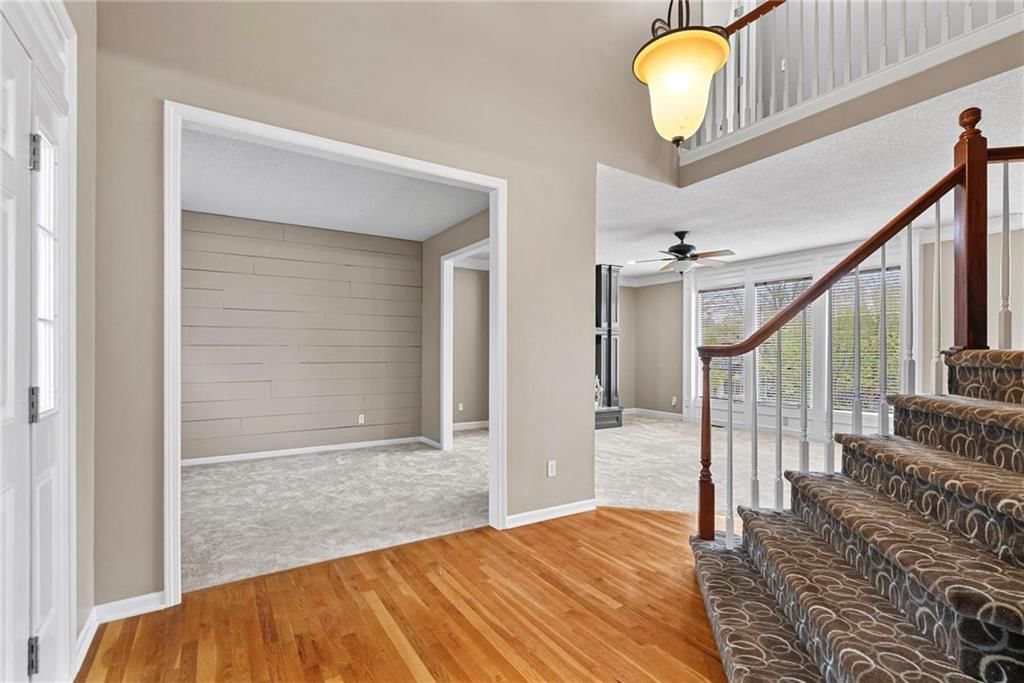 5333 Hilltop Drive — photo 3