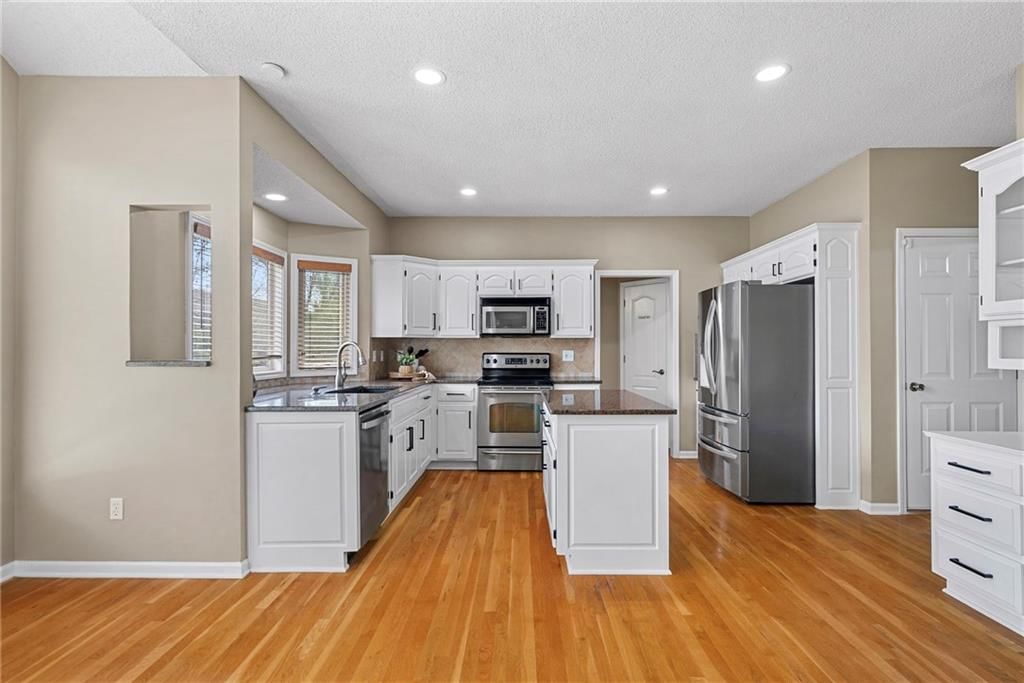 5333 Hilltop Drive — photo 6