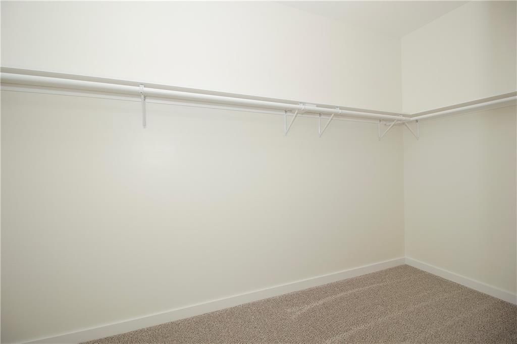 410 E 6th Avenue — photo 13