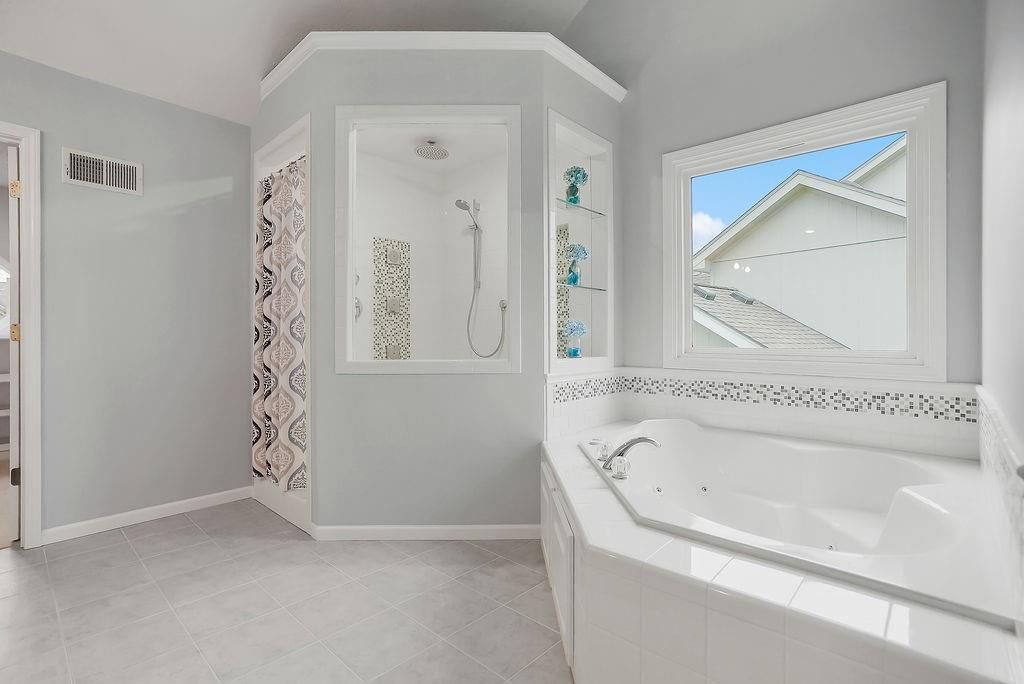 6515 W 147th Terrace — photo 17