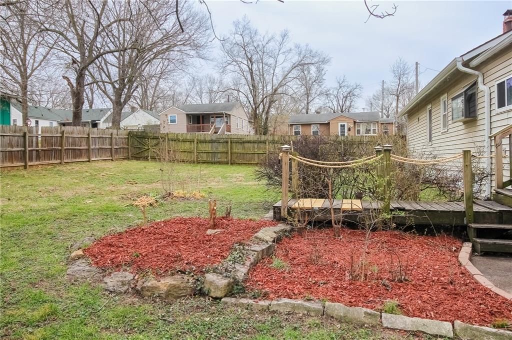 1014 E Smith Avenue — photo 19
