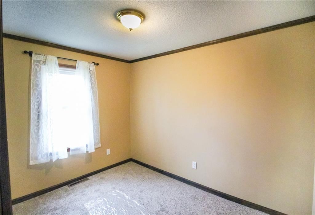 1014 E Smith Avenue — photo 25