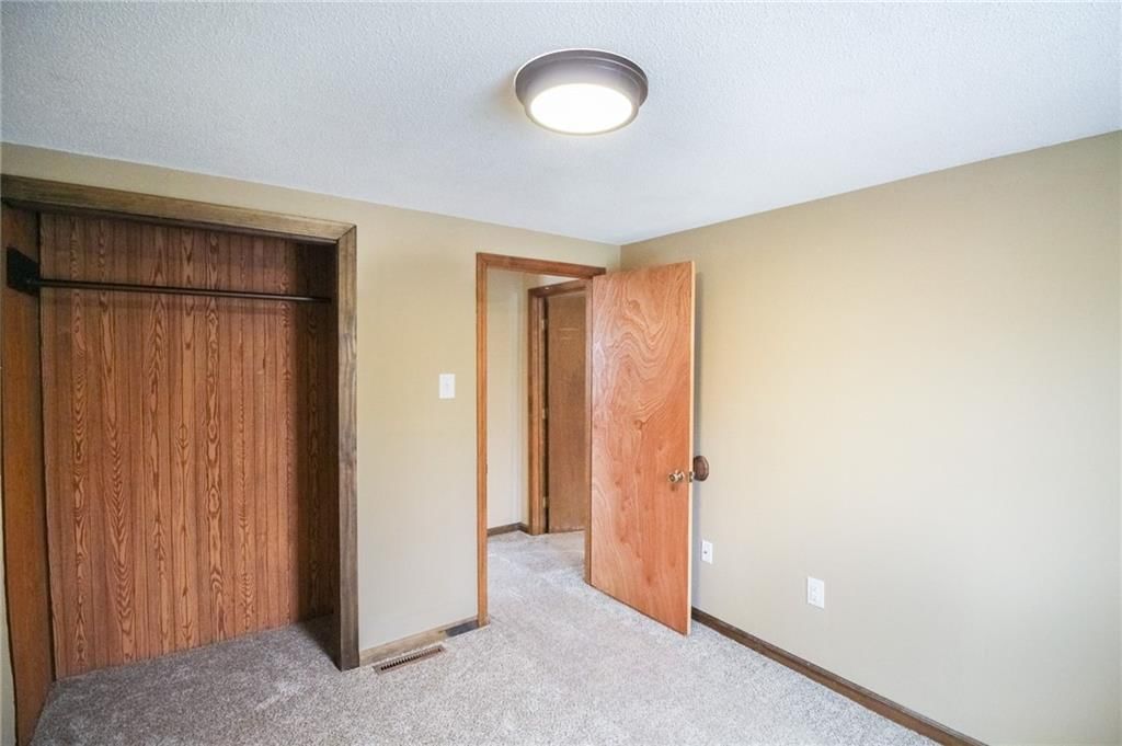 1014 E Smith Avenue — photo 29