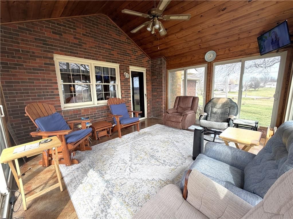 805 Fairlane Drive — photo 19
