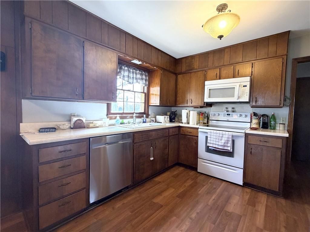 805 Fairlane Drive — photo 22