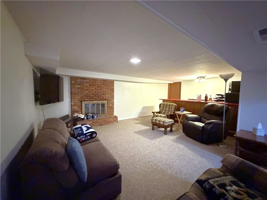 805 Fairlane Drive — photo 36