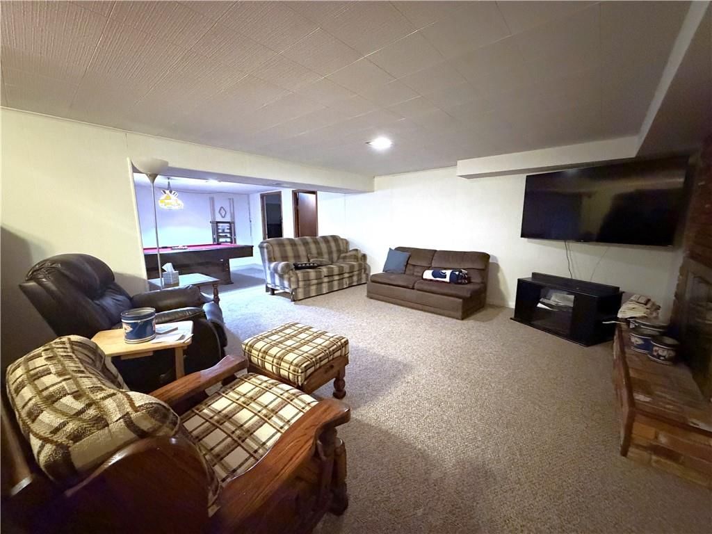 805 Fairlane Drive — photo 37