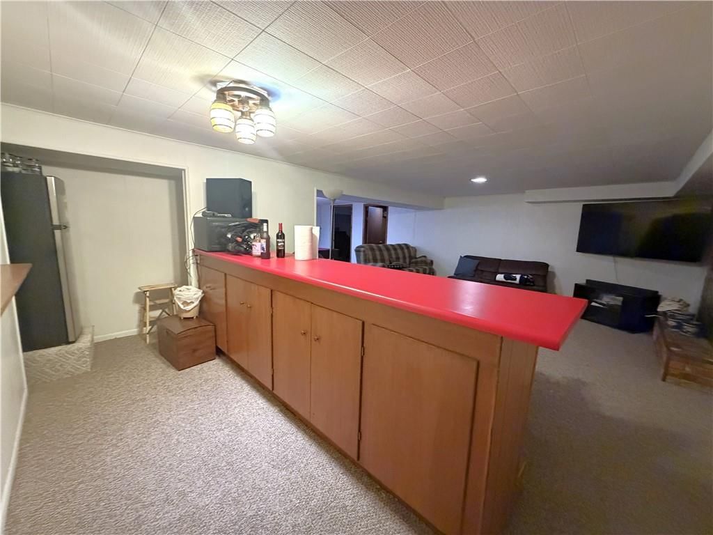 805 Fairlane Drive — photo 38