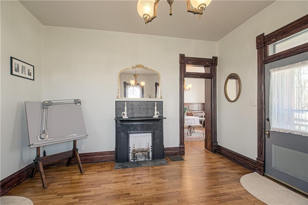225 Groom Street — photo 8