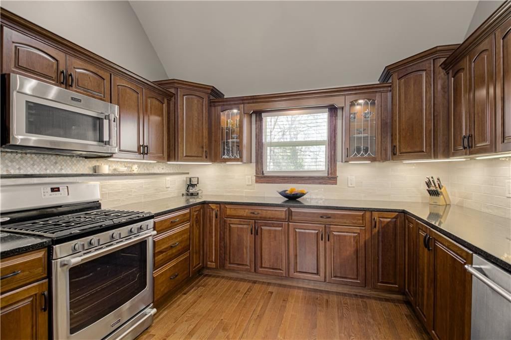 225 Groom Street — photo 20