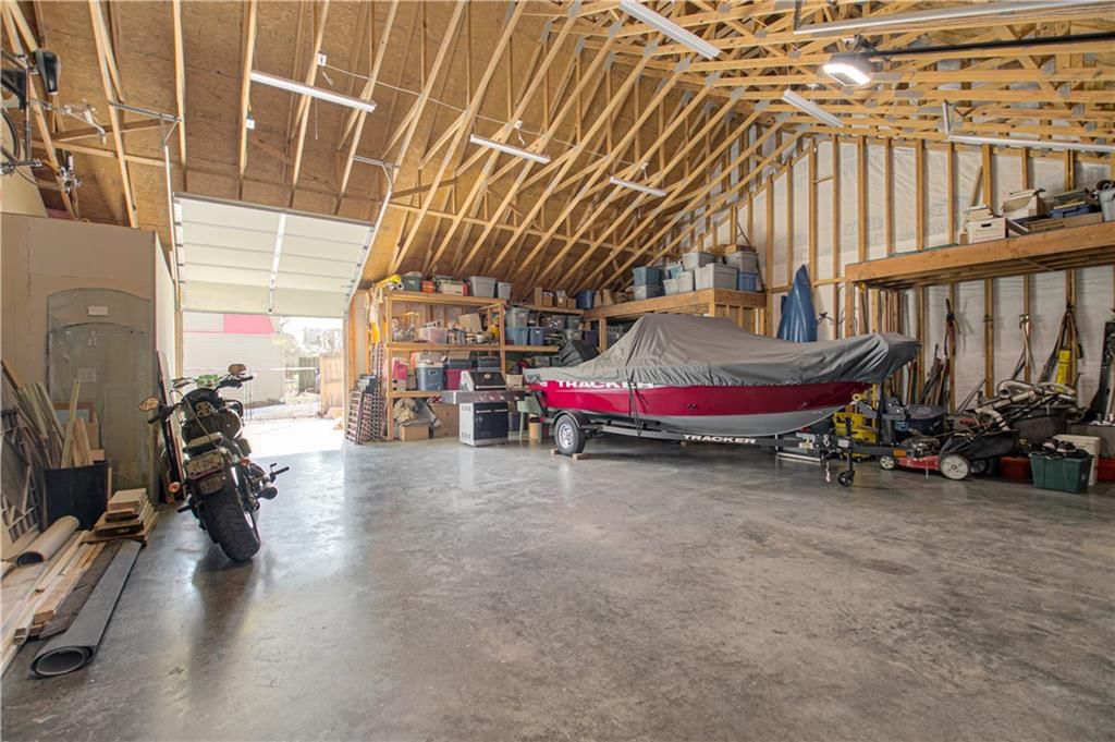 225 Groom Street — photo 35