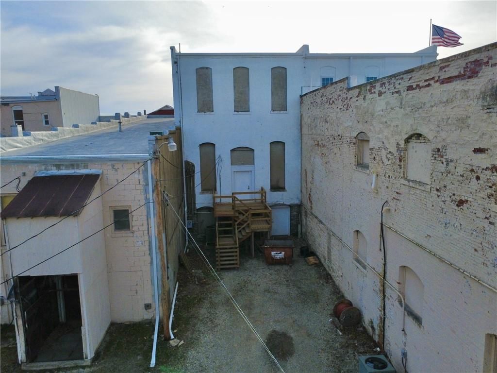 1005 Main Street — photo 2