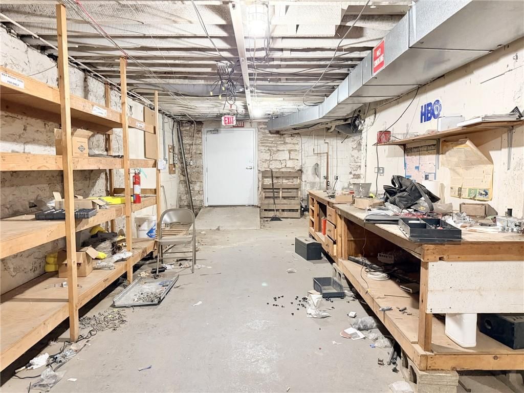 1005 Main Street — photo 23