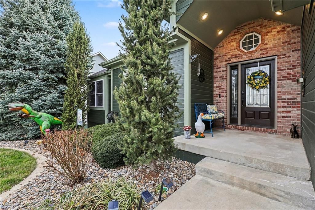 801 SW Shorthorn Drive — photo 2