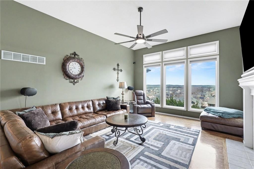 801 SW Shorthorn Drive — photo 4