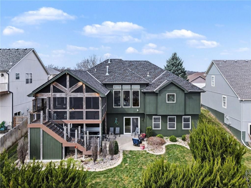 801 SW Shorthorn Drive — photo 32