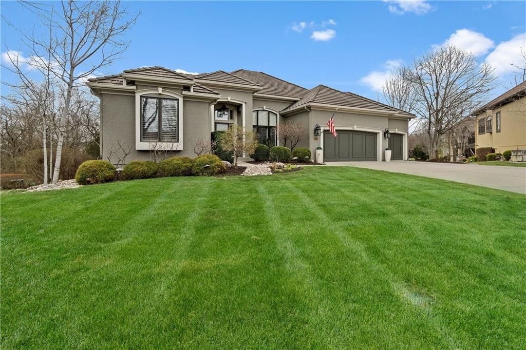 14608 BLUEJACKET Street, Overland Park, KS