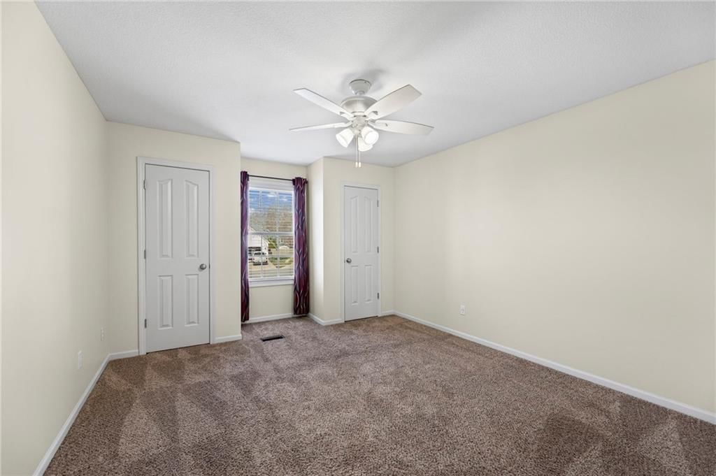 654 Holiday Lane — photo 16