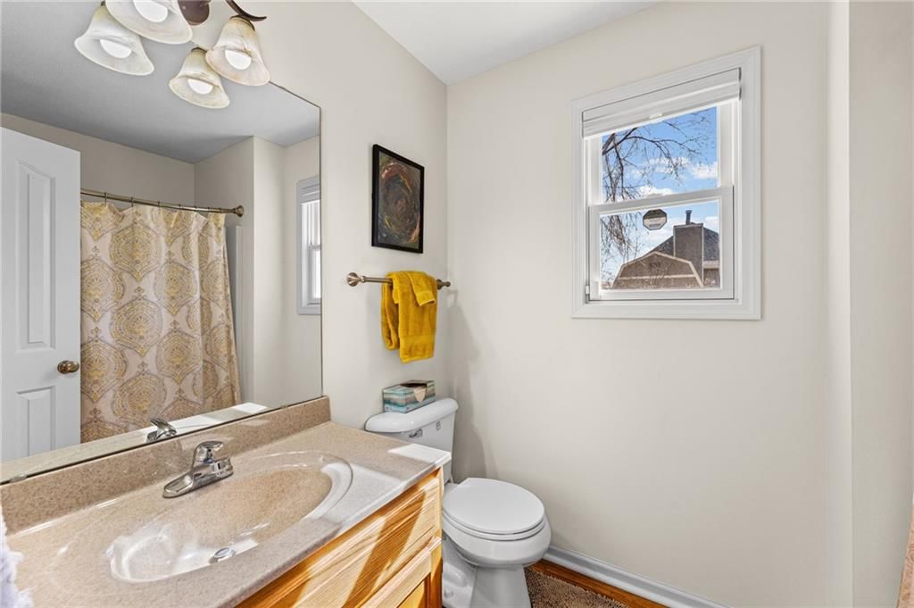 654 Holiday Lane — photo 30